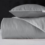 Mako-satiinist voodipesukomplekt 160x200 cm. - Helehall - Image 4