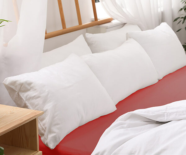 Fitted sheets with elastic, 140×200 cm, cotton jersey.