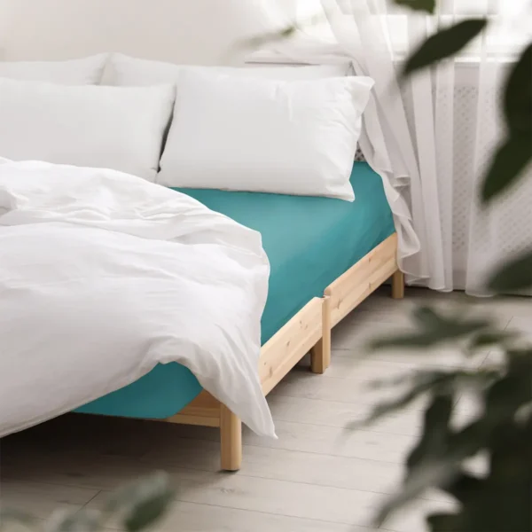 Kummiga voodilinad kindlalt madratsi ümber