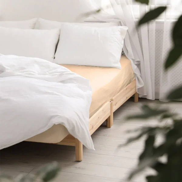 Flat sheets without elastic